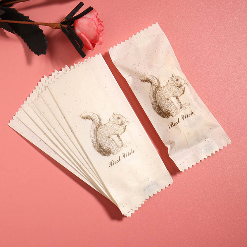 Papier d'emballage cadeau Noug - Food Snacks For Christmas avis et prix